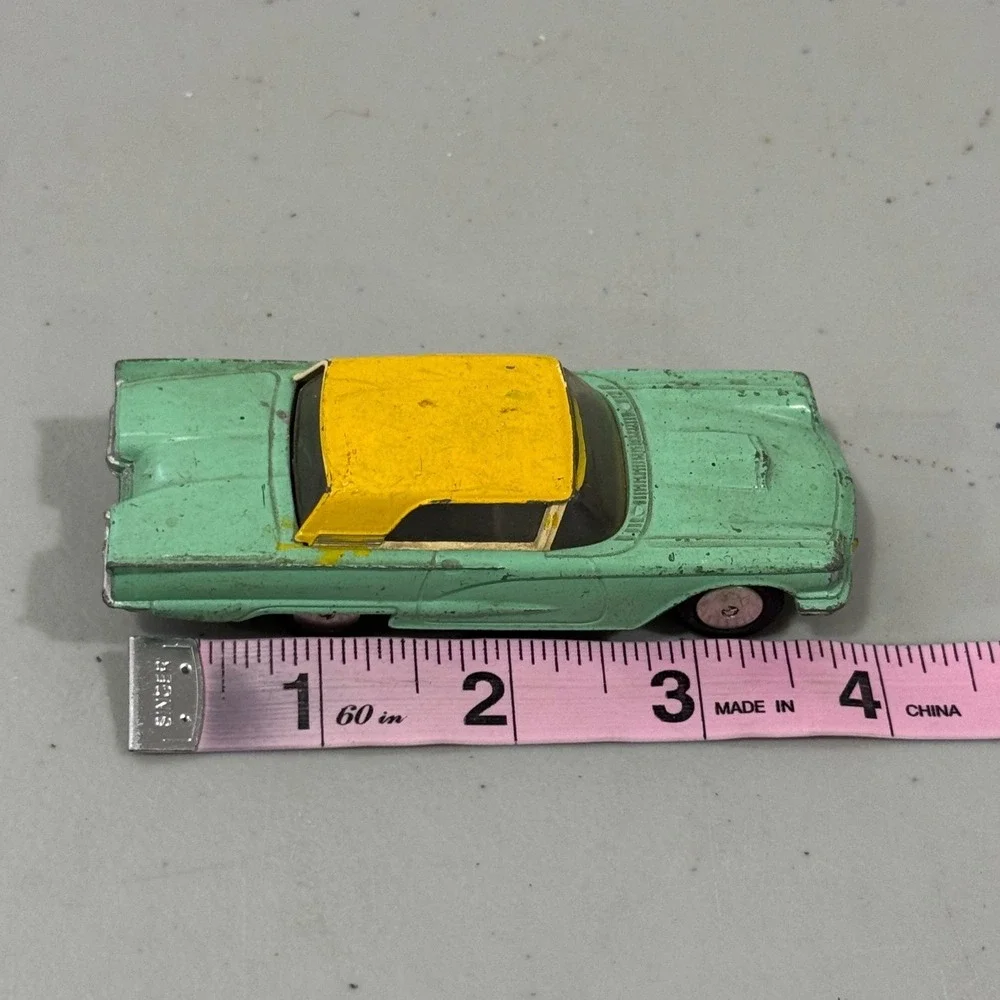 Vintage Corgi Toys Ford Thunderbird Diecast Car Green Yellow Made in GT Britain